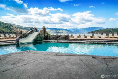 322 W Woodin Avenue Chelan WA 98816