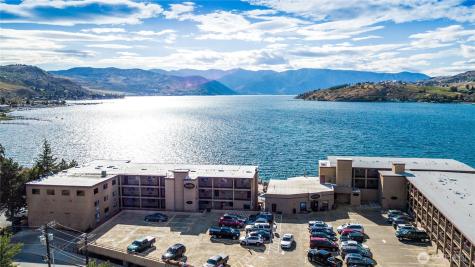 322 W Woodin Avenue Chelan WA 98816