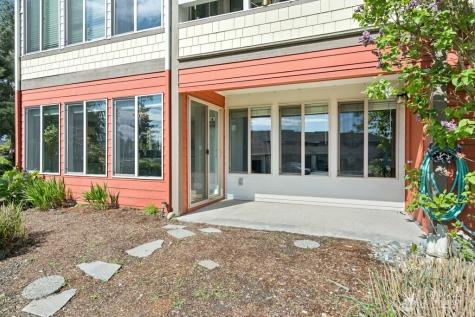 23407 Lakeview Drive Mountlake Terrace WA 98043