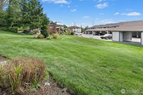 23407 Lakeview Drive Mountlake Terrace WA 98043