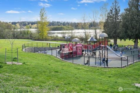 23407 Lakeview Drive Mountlake Terrace WA 98043