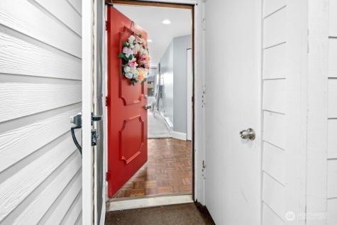 23407 Lakeview Drive Mountlake Terrace WA 98043