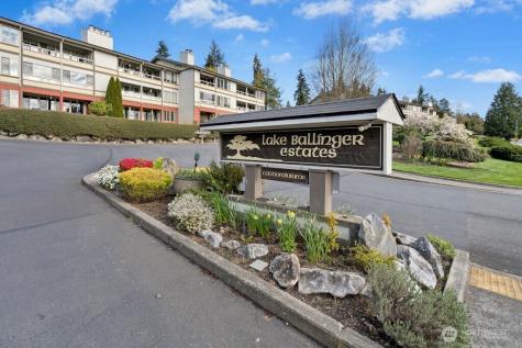 23407 Lakeview Drive Mountlake Terrace WA 98043