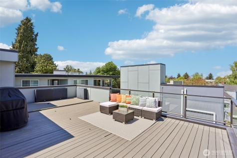 1926 Ferry Avenue SW Seattle WA 98116