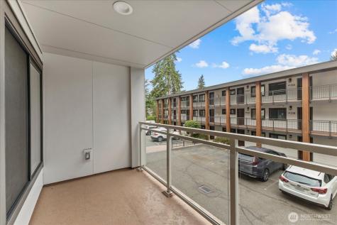 130 105th Avenue SE Bellevue WA 98004