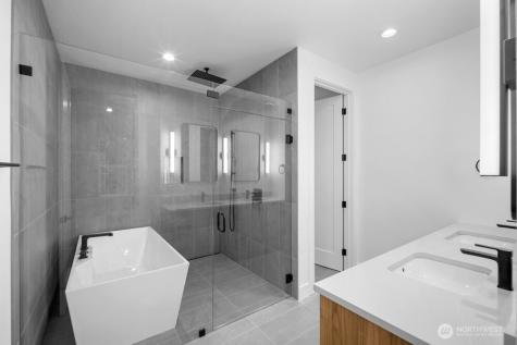 695 NW Locust St (Homesite #9) Issaquah WA 98027