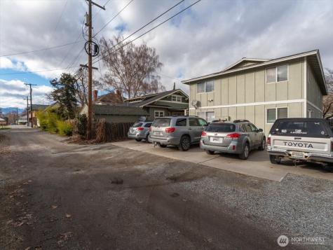 316 E Wapato Avenue Chelan WA 98816