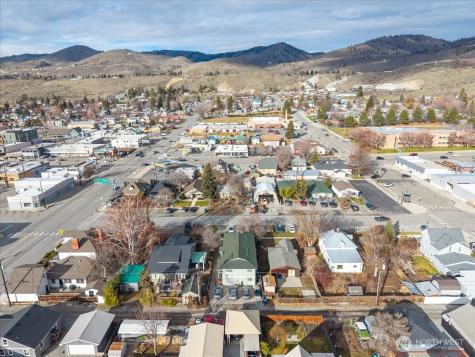 316 E Wapato Avenue Chelan WA 98816