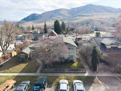 316 E Wapato Avenue Chelan WA 98816