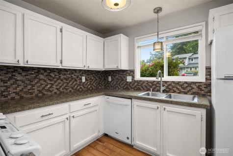 1526 192nd Street SE Bothell WA 98012