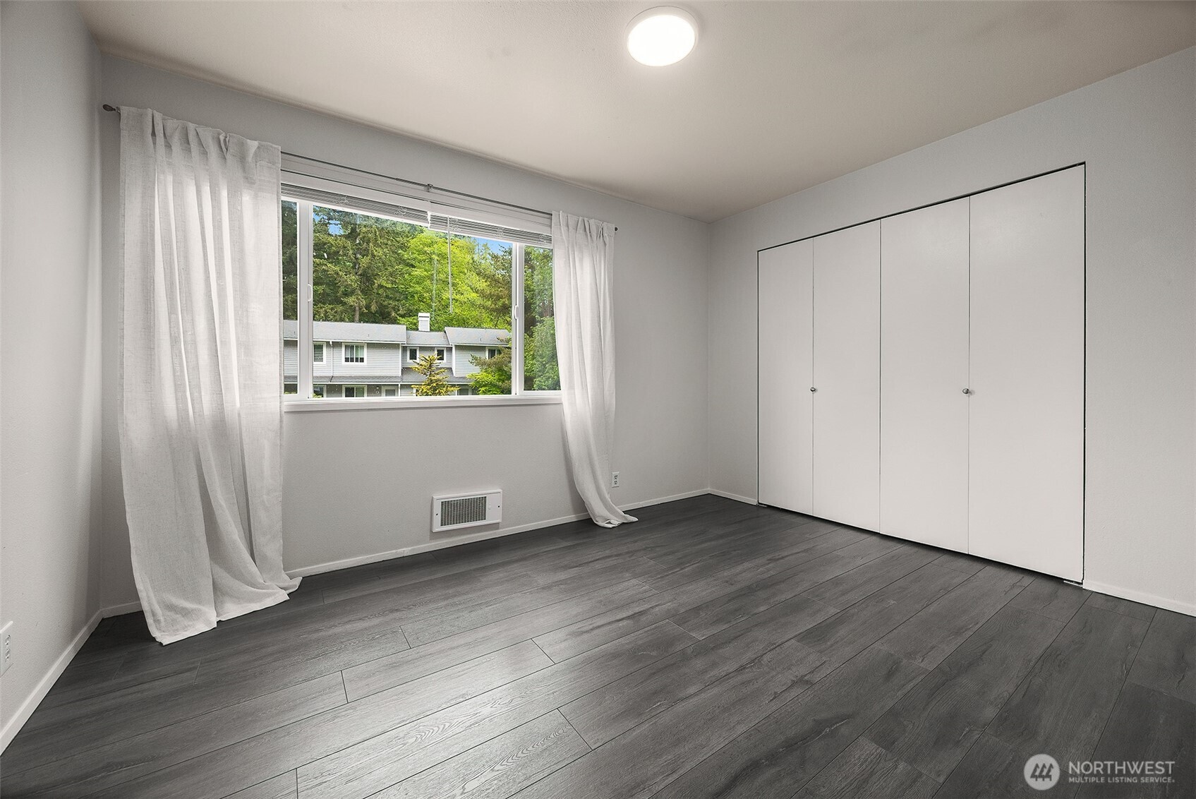 1526 192nd Street SE Bothell WA 98012