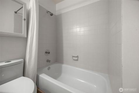 1526 192nd Street SE Bothell WA 98012