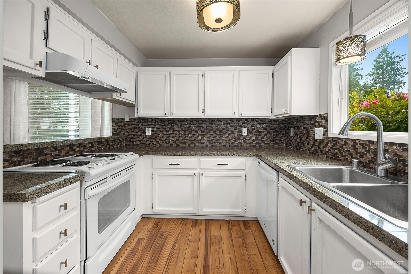 1526 192nd Street SE Bothell WA 98012