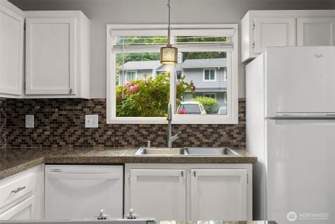 1526 192nd Street SE Bothell WA 98012
