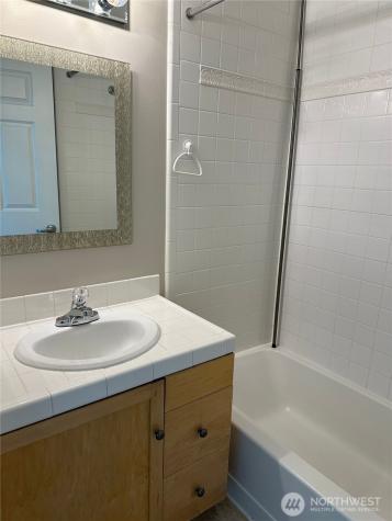 4722 12th Avenue NE Seattle WA 98105