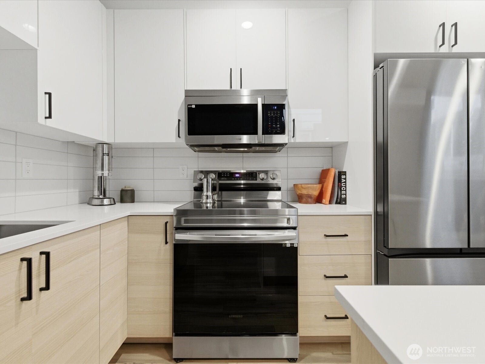 909 Hiawatha Place S Seattle WA 98144