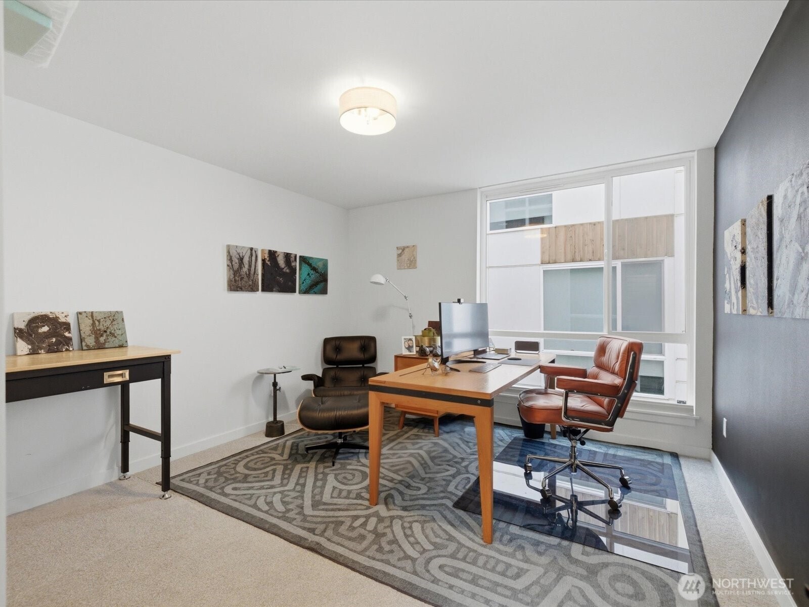 909 Hiawatha Place S Seattle WA 98144