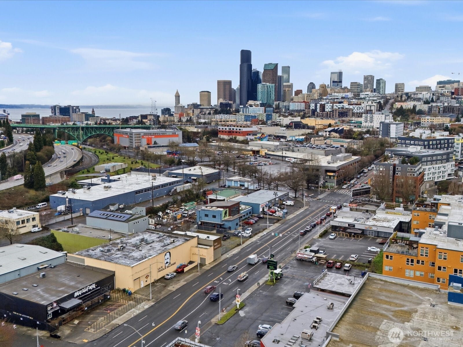 909 Hiawatha Place S Seattle WA 98144