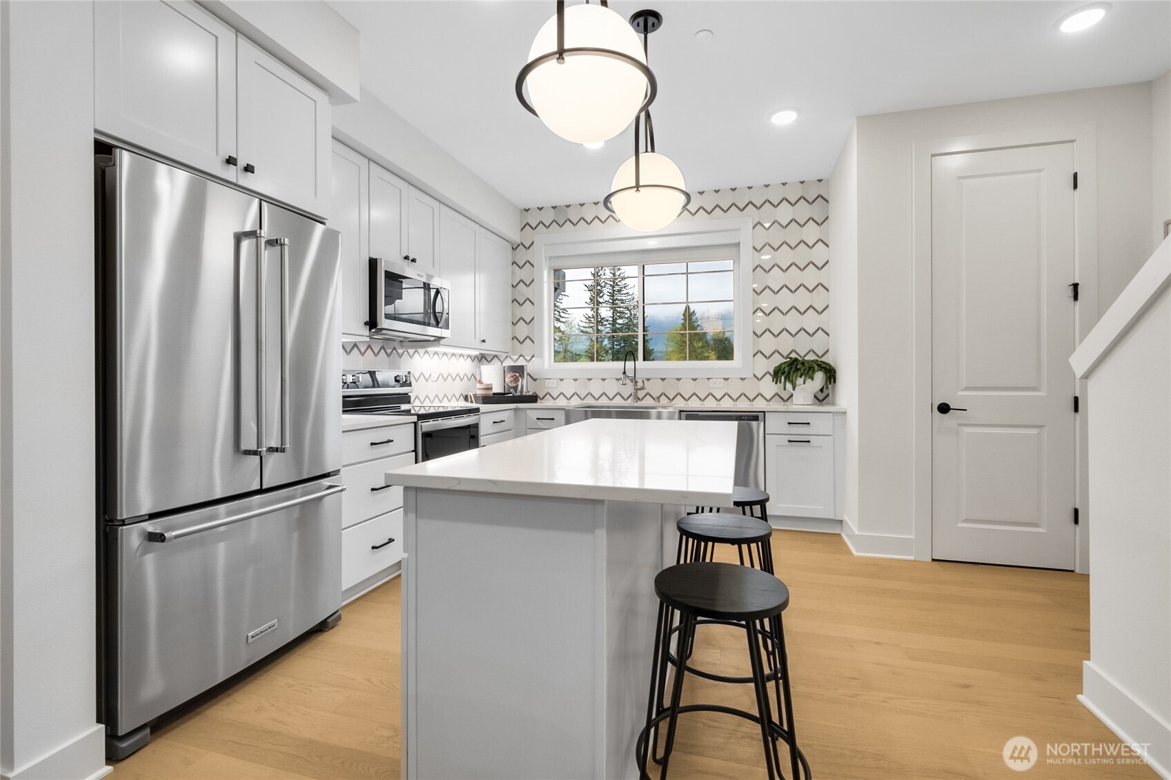 1195 Waterfall Way SE North Bend WA 98045