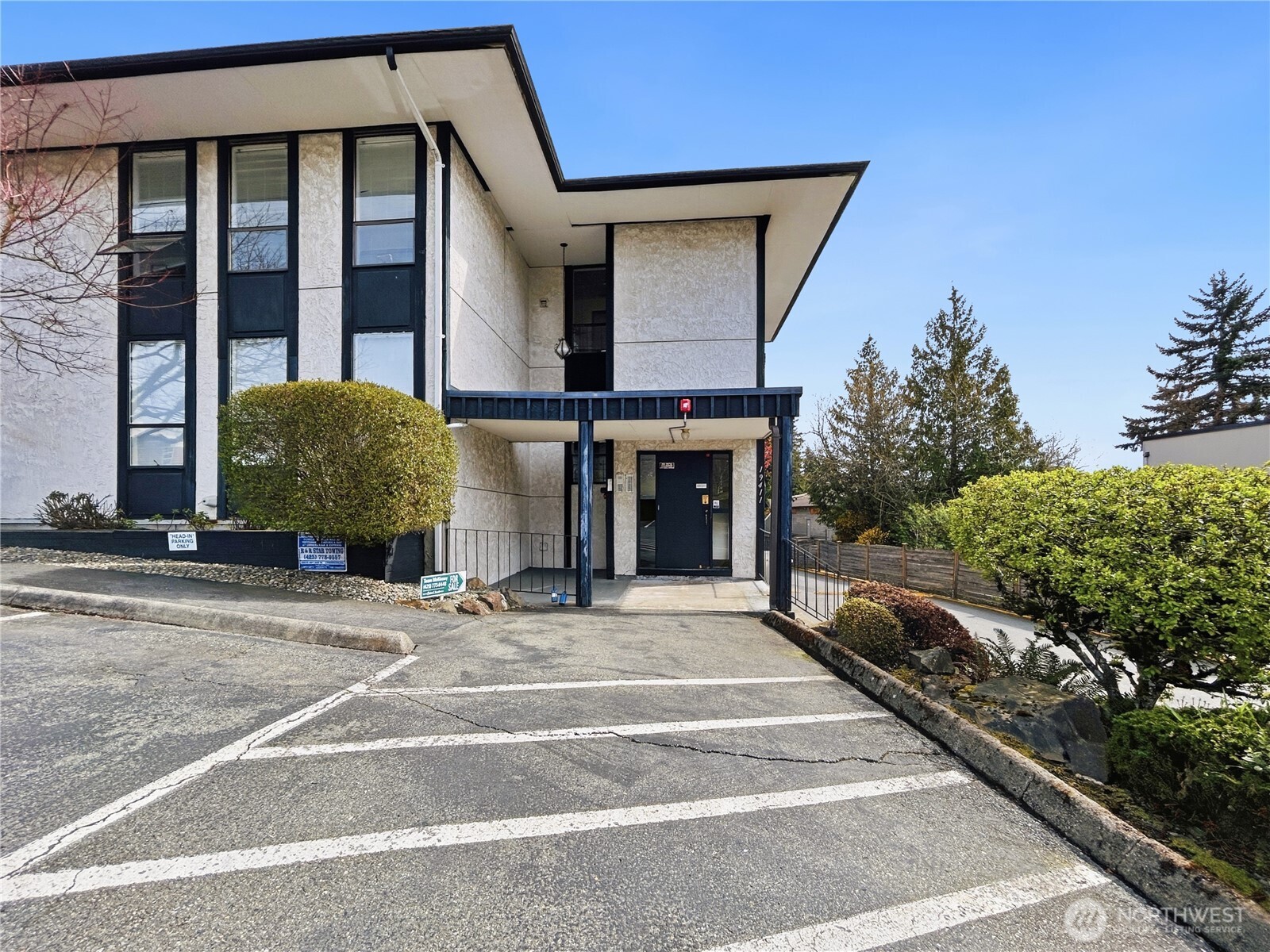 19411 56th Avenue W Lynnwood WA 98036