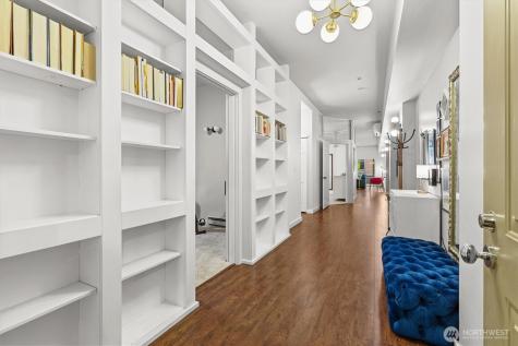 526 1st Avenue S Seattle WA 98104