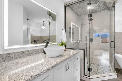 708 Poplar Drive Bellingham WA 98226