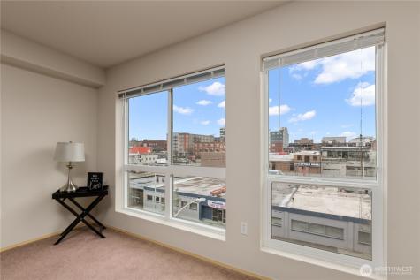 2818 Grand Avenue Everett WA 98201