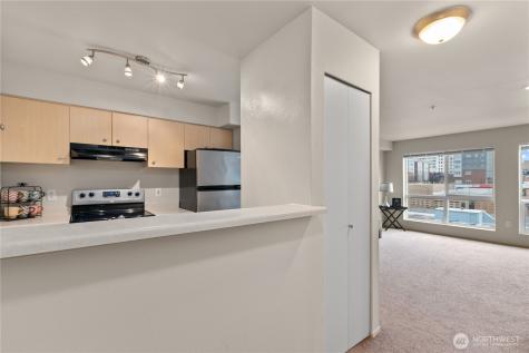 2818 Grand Avenue Everett WA 98201