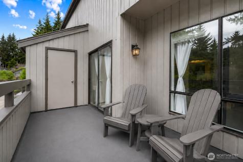 10840 NE 35th Place Bellevue WA 98004