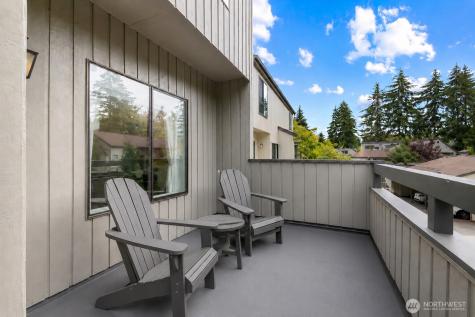 10840 NE 35th Place Bellevue WA 98004