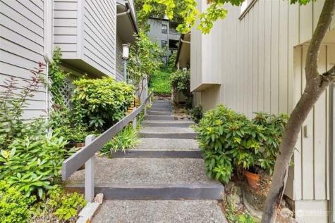 10840 NE 35th Place Bellevue WA 98004