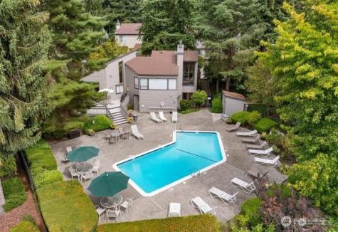 10840 NE 35th Place Bellevue WA 98004