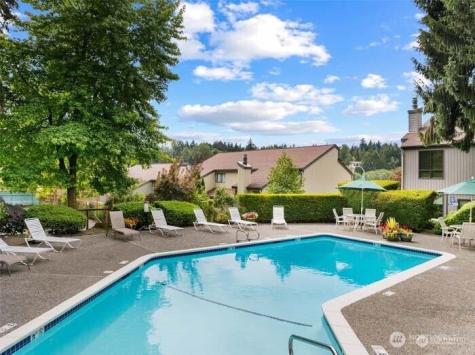 10840 NE 35th Place Bellevue WA 98004