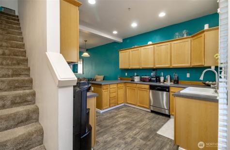 5305 Military Road E Tacoma WA 98446