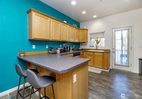 5305 Military Road E Tacoma WA 98446