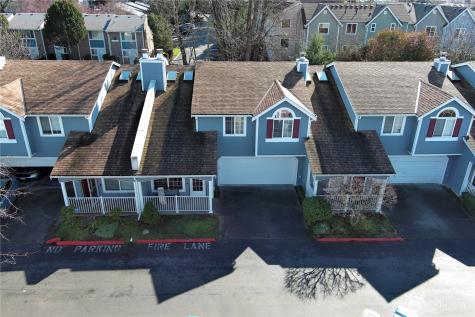 10513 SE 250th Place Kent WA 98030