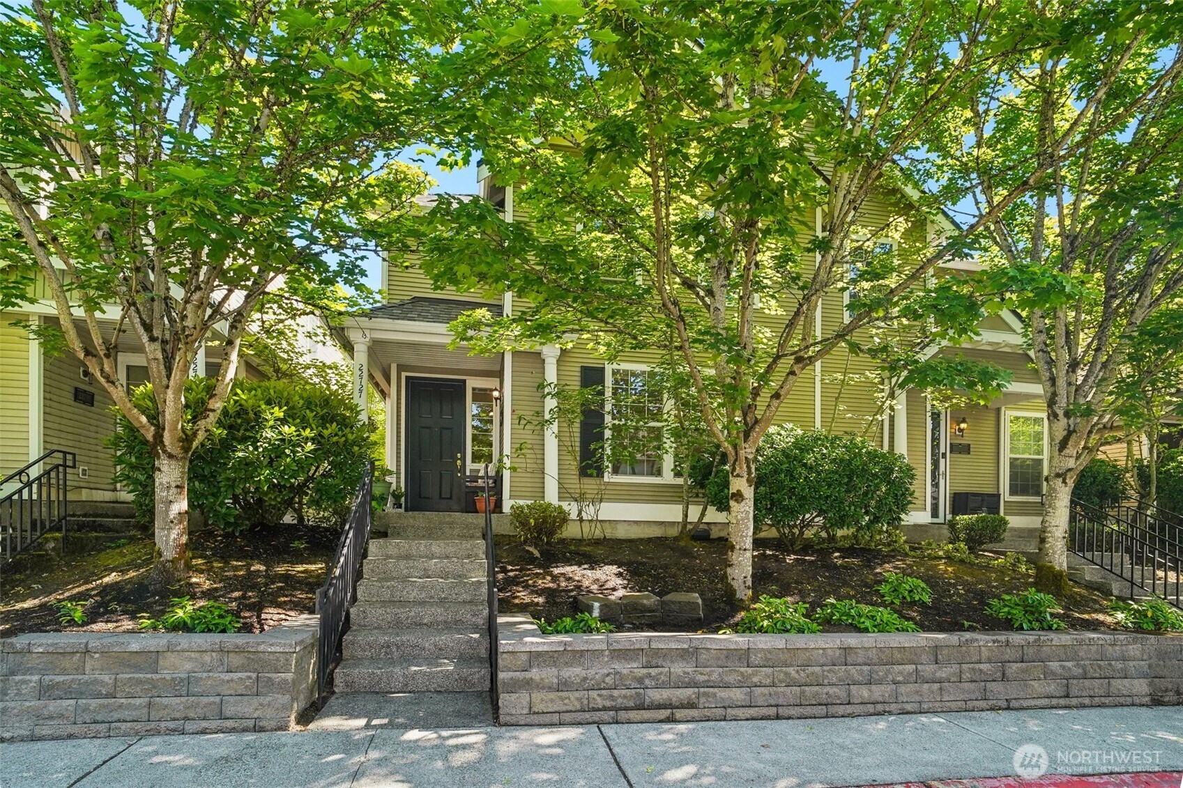 22727 NE 4th Place Sammamish WA 98074