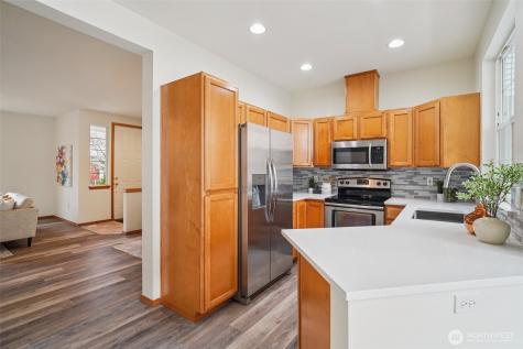 22727 NE 4th Place Sammamish WA 98074