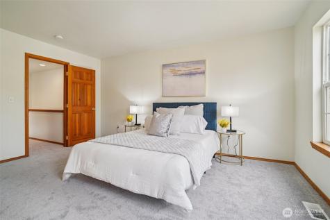 22727 NE 4th Place Sammamish WA 98074