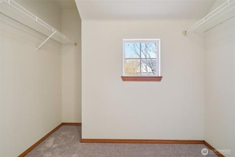 22727 NE 4th Place Sammamish WA 98074