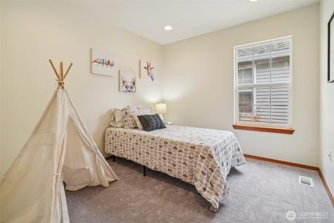 22727 NE 4th Place Sammamish WA 98074