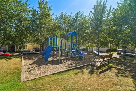 22727 NE 4th Place Sammamish WA 98074