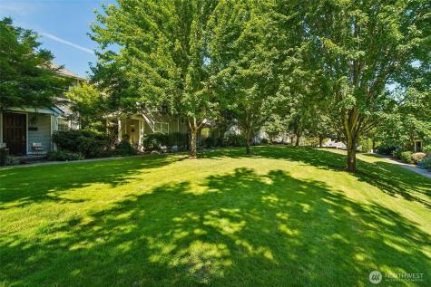 22727 NE 4th Place Sammamish WA 98074