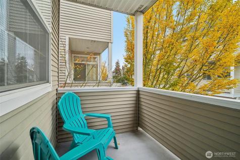 22727 NE 4th Place Sammamish WA 98074