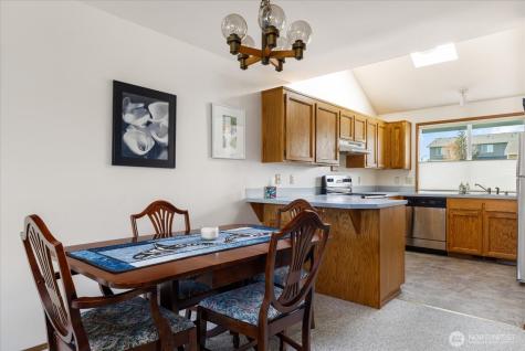 150 NE Nunan Loop Oak Harbor WA 98277