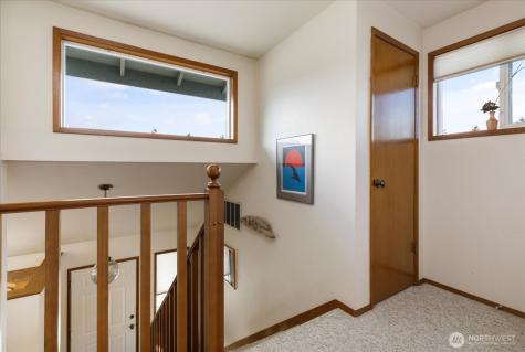 150 NE Nunan Loop Oak Harbor WA 98277