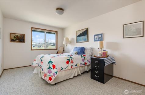 150 NE Nunan Loop Oak Harbor WA 98277