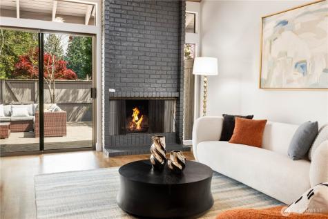 130 141st Place NE Bellevue WA 98007