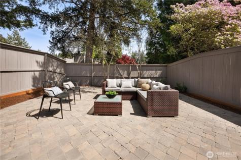 130 141st Place NE Bellevue WA 98007