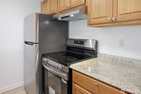 31003 14th Avenue S Federal Way WA 98003